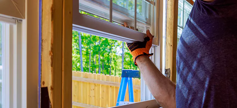 >Bay Window Curtain Rail Track in Castro Valley, CA